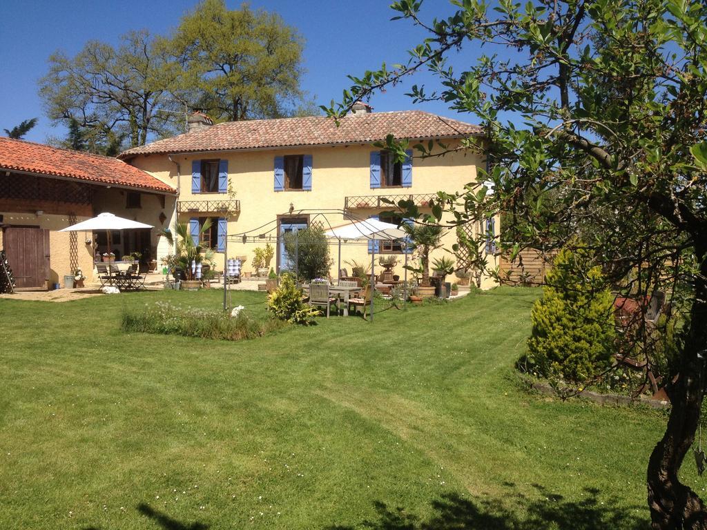 Domaine Le Chec Bed & Breakfast Saint-Ost Luaran gambar