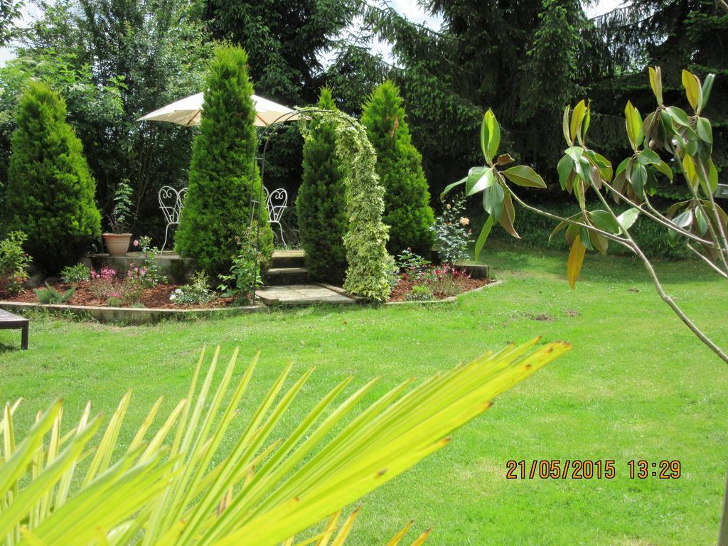 Domaine Le Chec Bed & Breakfast Saint-Ost Luaran gambar