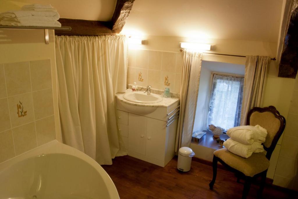Domaine Le Chec Bed & Breakfast Saint-Ost Luaran gambar